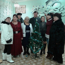 В творческо-развлекательном клубе "АССОРТИ" Дворца культуры мкр. Донской состоялся новогодний праздник