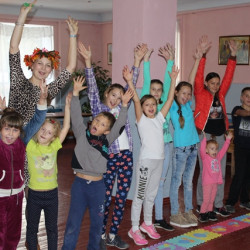 В микрорайоне Луговой  прошла развлекательно-игровая программа для школьников
