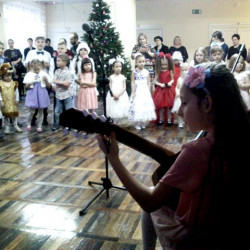 В Детской школе искусств мкр. Донской прошел новогодний утренник для младшеклассников