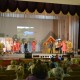На сцене Дворца культуры микрорайона Донской состоялся показ знакомой и любимой сказки «Красная Шапочка»