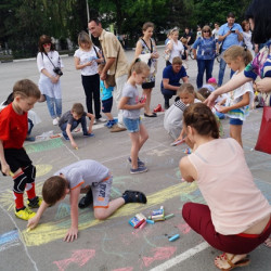 В День рождения города Новочеркасска, Детская художественная школа им.Н.Н. Дубовского устроила праздник 