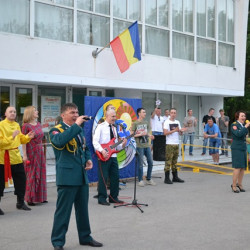 На площади перед Дворцом культуры мкр. Донской  состоялся концерт лауреатов смотра-конкурса "Солдаты антитеррора"