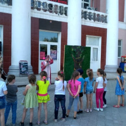 На площади перед Домом культуры мкр. Октябрьский прошел праздник