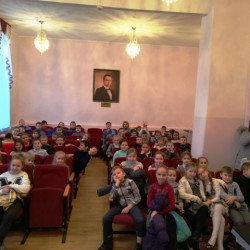 В Детской музыкальной школы им. С. В. Рахманинова прошло музыкально-тематическое занятие для учеников общеобразовательной школы № 9