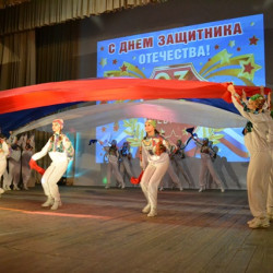 Во Дворце культуры мкр. Донской состоялась концертная программа «Герои на все времена», посвященная Дню защитника Отечества
