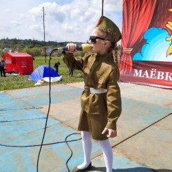 В пойме реки Тузлов прошел концерт Детской школы искусств мкр. Молодежный