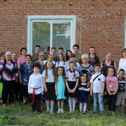 В Клубе мкр. Луговой прошел концерт творческих коллективов Дома культуры мкр. Ключевое «Салют! Победа!»