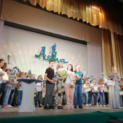 В зрительном зале Дома культуры мкр. Октябрьский состоялся юбилейный концерт студии восточного танца «Аиша»