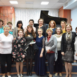 В концертном зале Детской музыкальной школы им. П.И. Чайковского прошел открытый городской мастер-класс для преподавателей и учащихся ДМШ и ДШИ