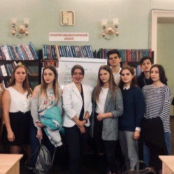 В Центральной городской библиотеке им. А.С. Пушкина прошел мастер-класс по журналистике