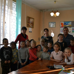 Во Дворце культуры мкр. Донской прошла познавательно-развлекательная программа «Волшебник Изумрудного города»
