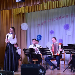 В рамках Декады инвалидов ансамбль русских народных инструментов «Донские узоры» с концертом посетил Новочеркасскую специальную школу-интернат № 33