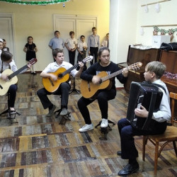 В Детской школе искусств мкр. Донской прошел отчетный концерт народного отдела