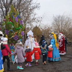 В мкр. Татарка прошло Новогоднее представление