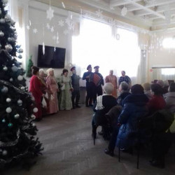 В Доме культуры мкр. Октябрьский прошел концерт ансамбля народной песни «Родные напевы»  