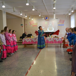 В малом зале Дворца культуры мкр. Донской прошла конкурсно-игровая программа «Сударушки-хозяюшки»