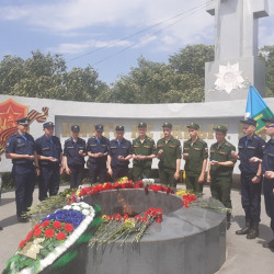 На мемориале "Курган Славы" прошла акция "Свеча памяти"