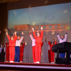 Во Дворце культуры мкр. Донской прошел праздничный концерт, посвященный Дню Государственного флага Российской Федерации