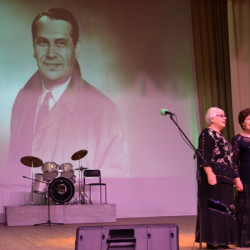 Во Дворце культуры мкр. Донской состоялся музыкальный вечер,  посвященный 110-летию со дня рождения М. Н. Бернеса 