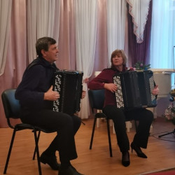 В Детской музыкальной школе имени С.В. Рахманинова  состоялся  открытый городской мастер-класс для преподавателей народных инструментов ДМШ и ДШИ 