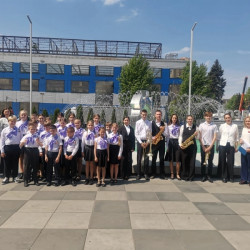 Концерт на Новочеркасском электровозостроительном заводе.