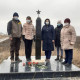 В мкр. Луговой прошло возложение цветов к Памятнику неизвестного солдата